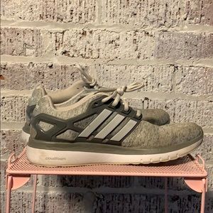 Women’s adidas cloudfoam tennis shoes